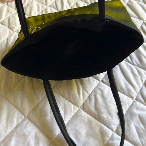 Beautiful hand-embroidered handbag in rich green color - Picture 7 of 16